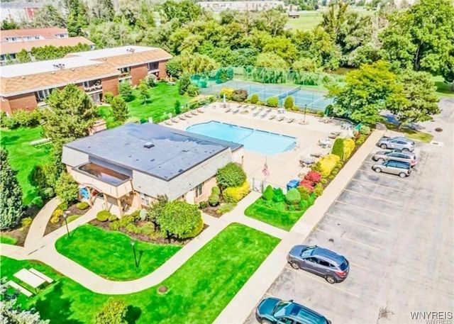 110 Charter Oaks Drive 3, Amherst, NY 14228