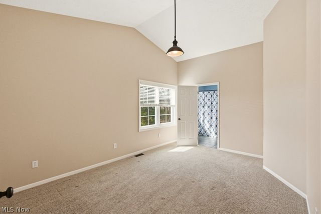 2340 Sandalwood Drive, Twinsburg, OH 44087