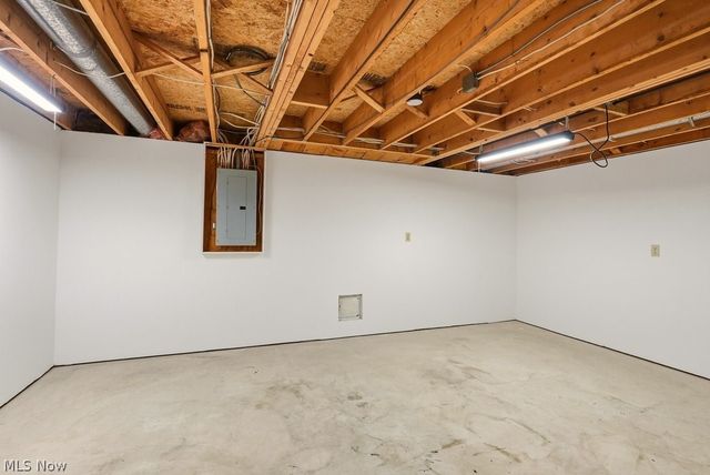 2340 Sandalwood Drive, Twinsburg, OH 44087