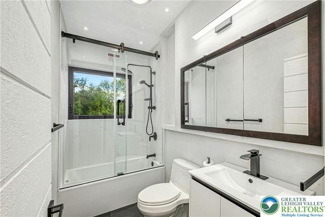 820 Spring Hill Road, Durham Twp, PA 18077