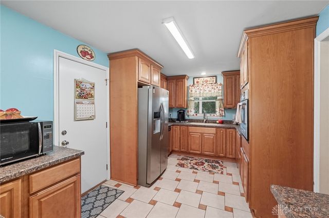 1136 Briarwood Drive, Hamilton, OH 45013