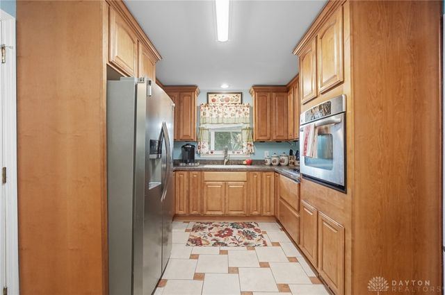 1136 Briarwood Drive, Hamilton, OH 45013