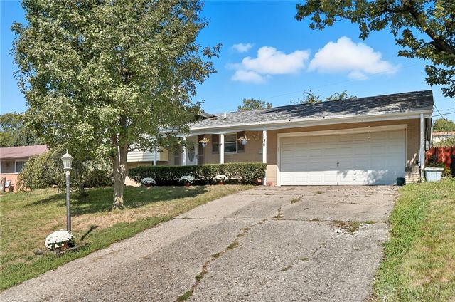 1136 Briarwood Drive, Hamilton, OH 45013