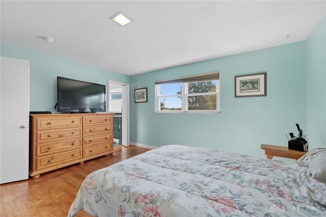 1136 Briarwood Drive, Hamilton, OH 45013