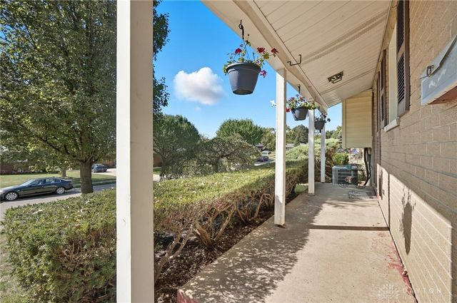 1136 Briarwood Drive, Hamilton, OH 45013