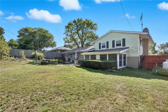 1136 Briarwood Drive, Hamilton, OH 45013