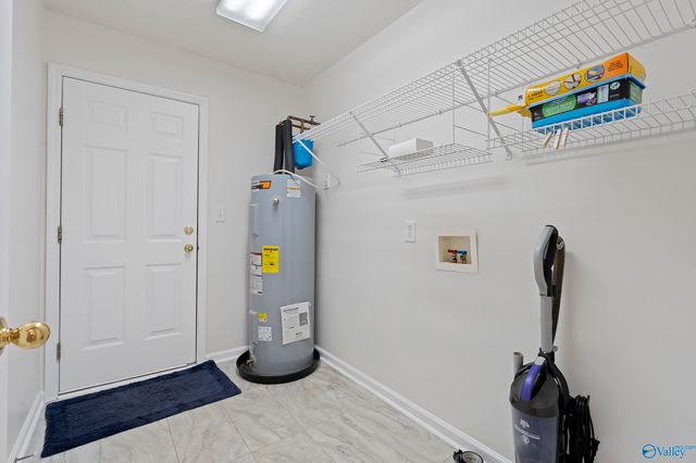 100 Ellacott Drive, Huntsville, AL 35806