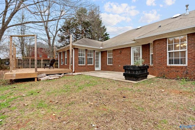 100 Ellacott Drive, Huntsville, AL 35806