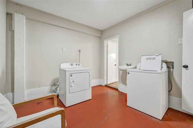 14005 Grambo Boulevard, Galveston, TX 77554