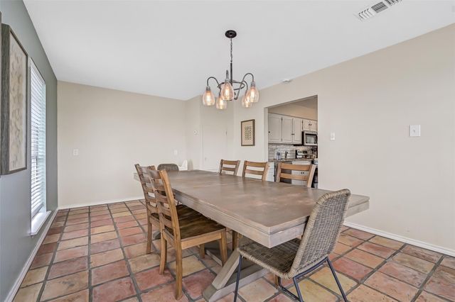 14005 Grambo Boulevard, Galveston, TX 77554