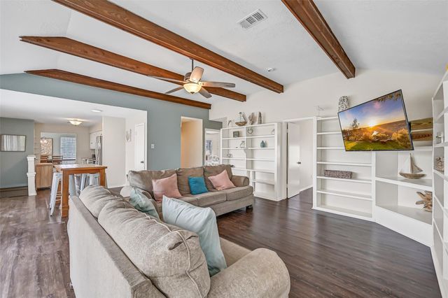14005 Grambo Boulevard, Galveston, TX 77554