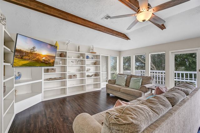 14005 Grambo Boulevard, Galveston, TX 77554