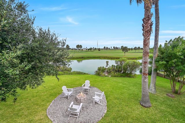 14005 Grambo Boulevard, Galveston, TX 77554