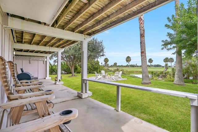 14005 Grambo Boulevard, Galveston, TX 77554