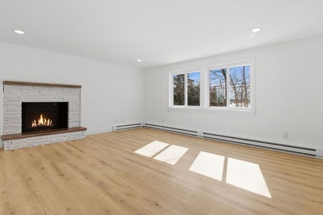 185 Wheeler Rd, Mashpee, MA 02649