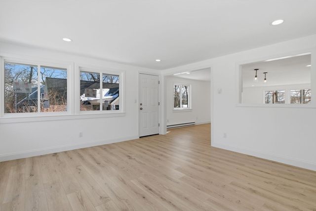 185 Wheeler Rd, Mashpee, MA 02649