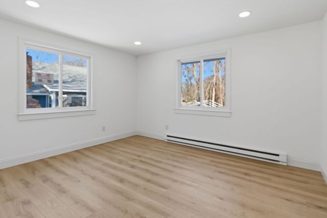 185 Wheeler Rd, Mashpee, MA 02649