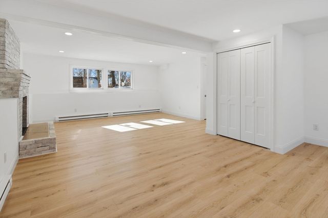 185 Wheeler Rd, Mashpee, MA 02649