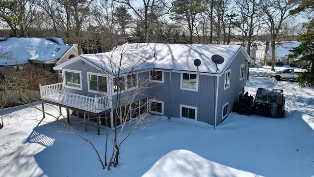 185 Wheeler Rd, Mashpee, MA 02649