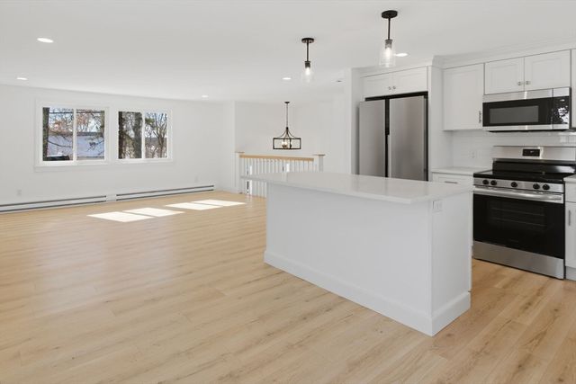 185 Wheeler Rd, Mashpee, MA 02649