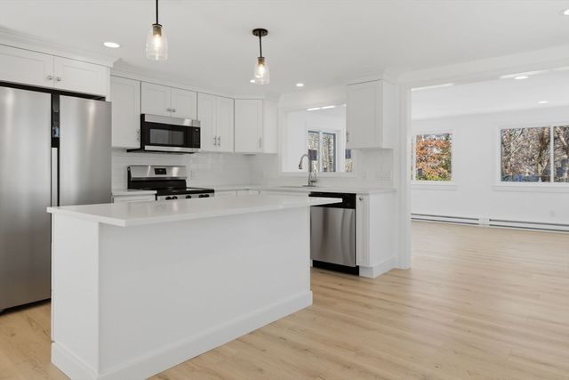 185 Wheeler Rd, Mashpee, MA 02649