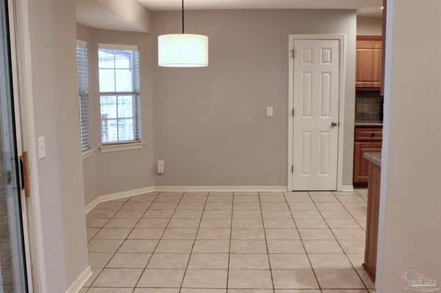 625 Downhaul Dr, Pensacola, FL 32507