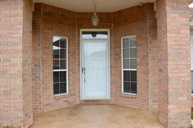 625 Downhaul Dr, Pensacola, FL 32507