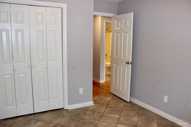 625 Downhaul Dr, Pensacola, FL 32507