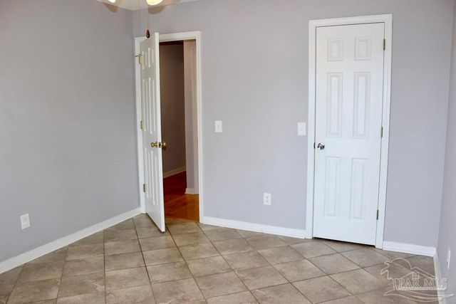 625 Downhaul Dr, Pensacola, FL 32507