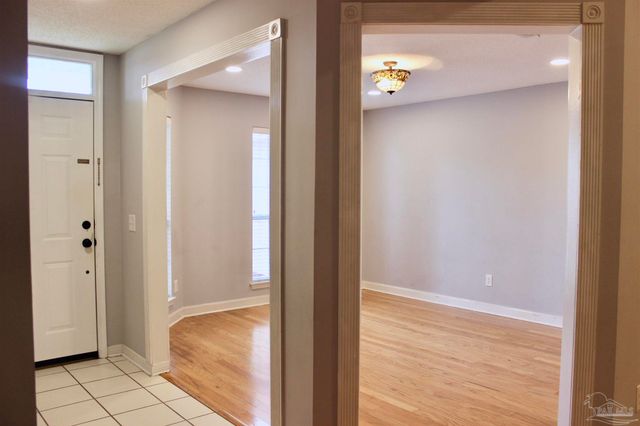 625 Downhaul Dr, Pensacola, FL 32507