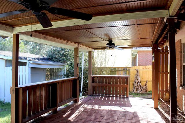 625 Downhaul Dr, Pensacola, FL 32507