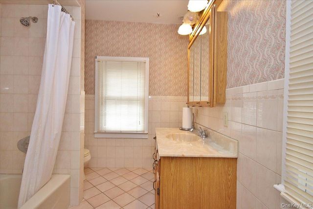104 Gleneida Avenue, Carmel, NY 10512