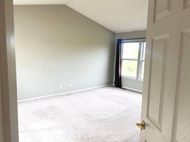 1510 W Remington Lane 1510, Round Lake, IL 60073
