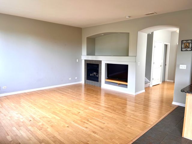 1510 W Remington Lane 1510, Round Lake, IL 60073