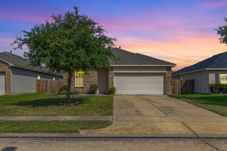 10903 Woodwind Shadows Drive, Cypress, TX 77433