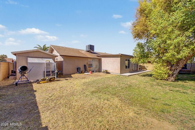 8615 W DIANA Avenue, Peoria, AZ 85345