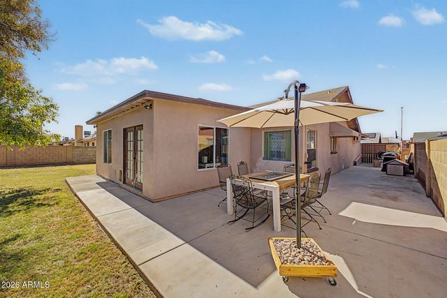 8615 W DIANA Avenue, Peoria, AZ 85345