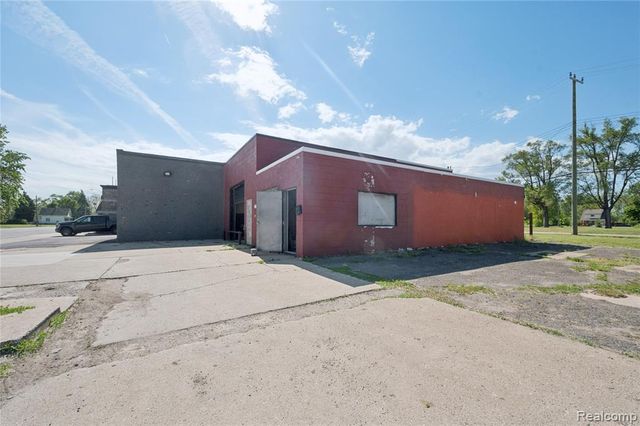 300 Oakwood, Detroit, MI 48217