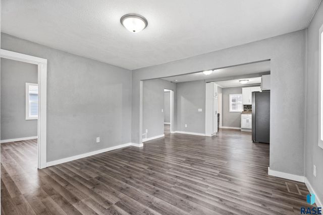 823 W 22nd St Street, Sioux Falls, SD 57105