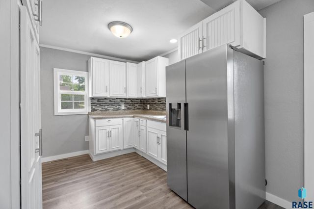 823 W 22nd St Street, Sioux Falls, SD 57105