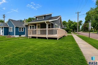 823 W 22nd St Street, Sioux Falls, SD 57105