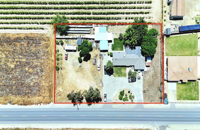 1261 E Adams Avenue, Fresno, CA 93725