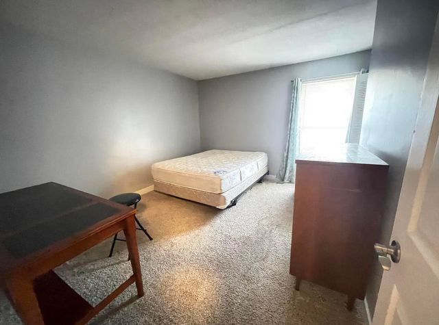 3567 Kenbrooke Court, Kalamazoo, MI 49006
