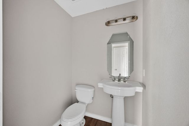 332 Bob White Drive, Red Oak, TX 75154