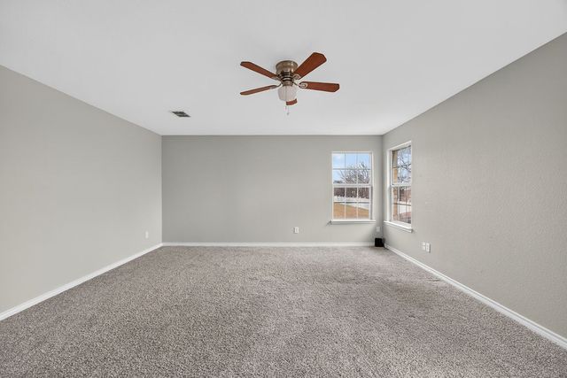 332 Bob White Drive, Red Oak, TX 75154