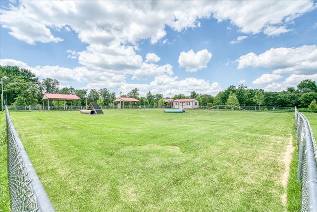 125 Clarence Lee Rd, Lancing, TN 37770