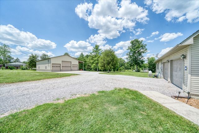 125 Clarence Lee Rd, Lancing, TN 37770