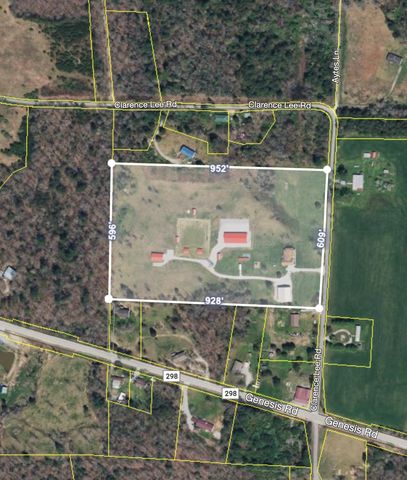 125 Clarence Lee Rd, Lancing, TN 37770