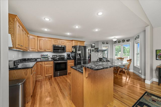 125 Clarence Lee Rd, Lancing, TN 37770