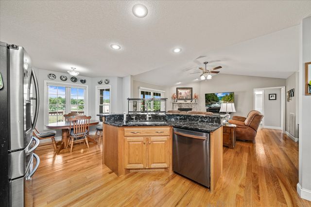 125 Clarence Lee Rd, Lancing, TN 37770